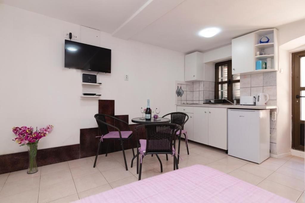 Central Apartment Rose In Hearth Of Split Eksteriør bilde