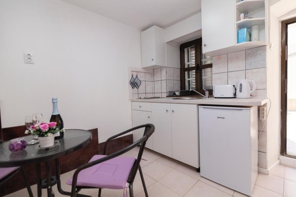 Central Apartment Rose In Hearth Of Split Eksteriør bilde